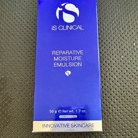 iS CLINICAL Reparative Moisture Emulsion EX06/28 NEW UNUSED BOXED - Picture 4 of 8